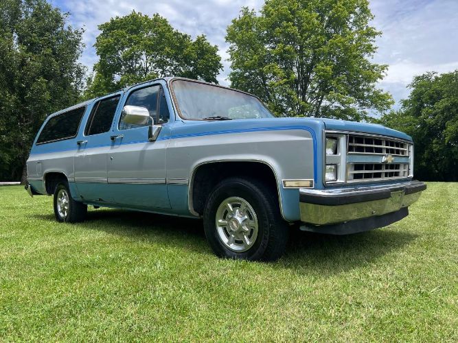 Chevrolet-Suburban-1985-Blue-14