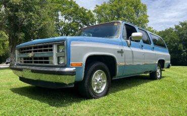 Chevrolet-Suburban-1985-Blue-17