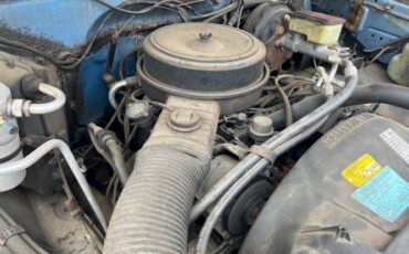 Chevrolet-Suburban-1985-Blue-2