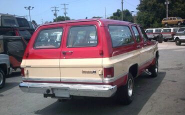 Chevrolet-Suburban-1987-RedTan-Tan-4