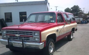 Chevrolet-Suburban-1987-RedTan-Tan-5