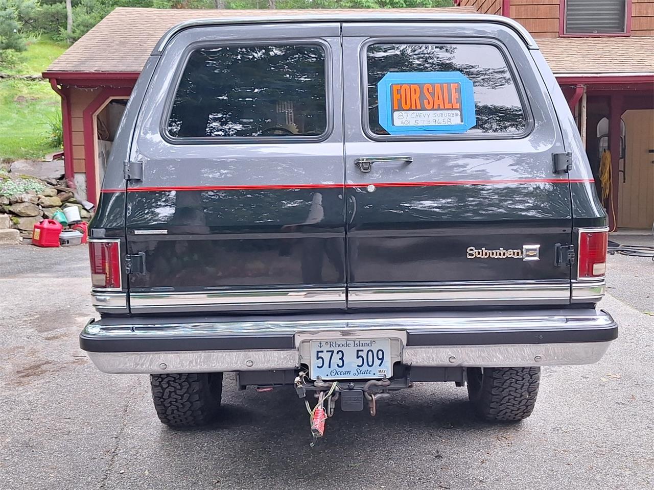 Chevrolet-Suburban-1987-blackgray-gray-10