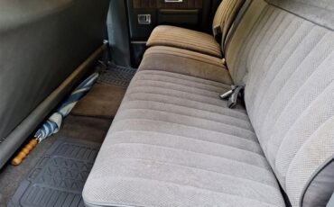 Chevrolet-Suburban-1987-blackgray-gray-12