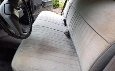Chevrolet-Suburban-1987-blackgray-gray-13