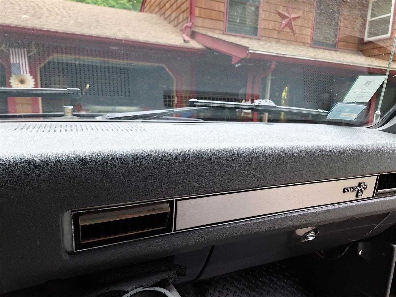 Chevrolet-Suburban-1987-blackgray-gray-15
