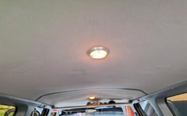 Chevrolet-Suburban-1987-blackgray-gray-16