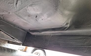 Chevrolet-Suburban-1987-blackgray-gray-21