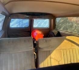 Chevrolet-Suburban-1988-Black-1