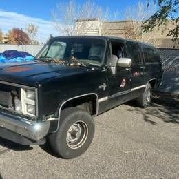 Chevrolet-Suburban-1988-Black-5