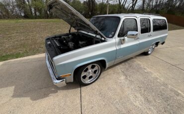 Chevrolet-Suburban-1989-19