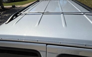 Chevrolet-Suburban-1989-34