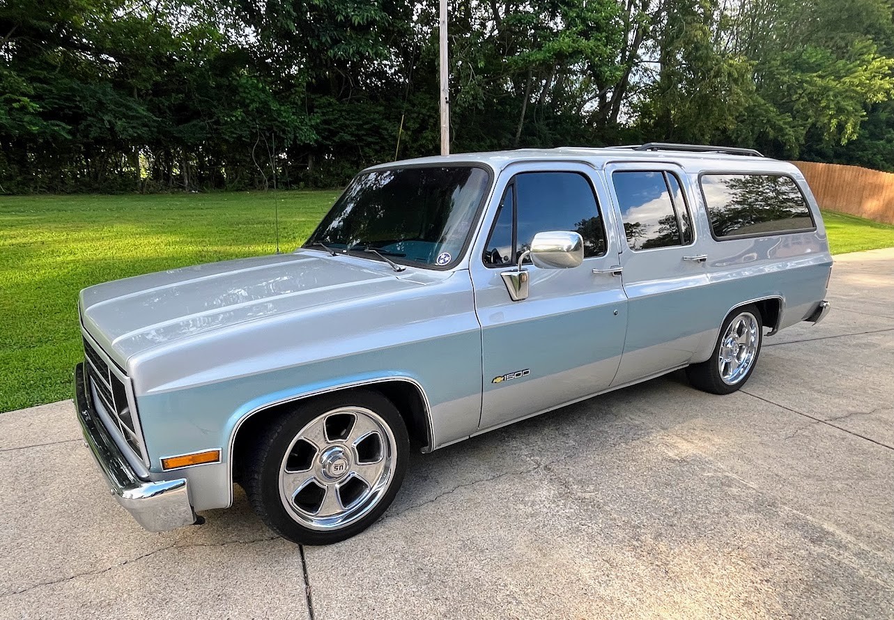 Chevrolet Suburban 1989
