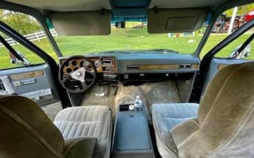Chevrolet-Suburban-1990-Gloss-Black-Heather-Gray-Cloth-12