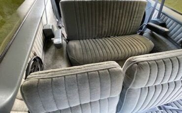 Chevrolet-Suburban-1990-Gloss-Black-Heather-Gray-Cloth-13