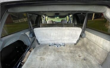 Chevrolet-Suburban-1990-Gloss-Black-Heather-Gray-Cloth-15