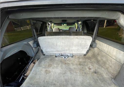 Chevrolet-Suburban-1990-Gloss-Black-Heather-Gray-Cloth-15