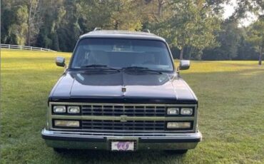 Chevrolet-Suburban-1990-Gloss-Black-Heather-Gray-Cloth-21