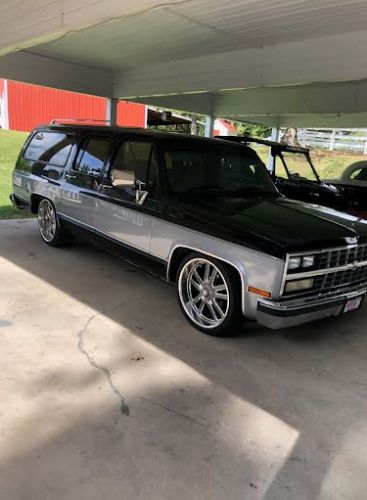 Chevrolet-Suburban-1990-Gloss-Black-Heather-Gray-Cloth-22
