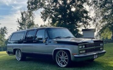 Chevrolet-Suburban-1990-Gloss-Black-Heather-Gray-Cloth-5