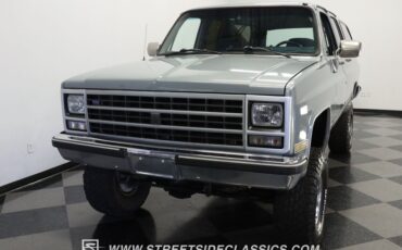 Chevrolet-Suburban-1990-Gray-Dark-Blue-15