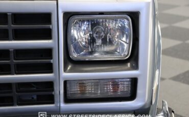 Chevrolet-Suburban-1990-Gray-Dark-Blue-18