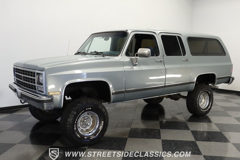 Chevrolet-Suburban-1990-Gray-Dark-Blue-3
