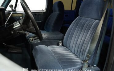 Chevrolet-Suburban-1990-Gray-Dark-Blue-38
