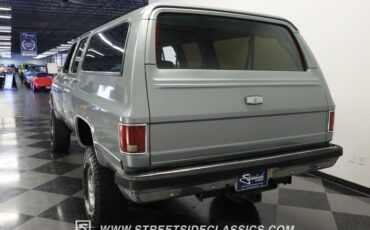 Chevrolet-Suburban-1990-Gray-Dark-Blue-5