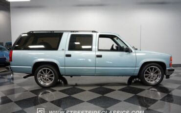 Chevrolet-Suburban-1992-Light-Blue-Metallic-Blue-13