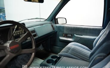 Chevrolet-Suburban-1992-Light-Blue-Metallic-Blue-15