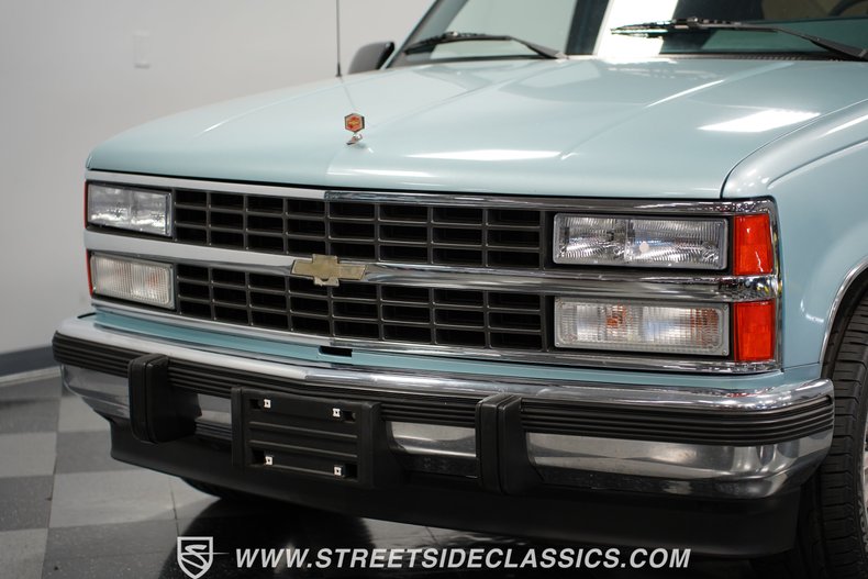Chevrolet-Suburban-1992-Light-Blue-Metallic-Blue-20