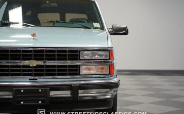 Chevrolet-Suburban-1992-Light-Blue-Metallic-Blue-21