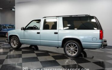 Chevrolet-Suburban-1992-Light-Blue-Metallic-Blue-7