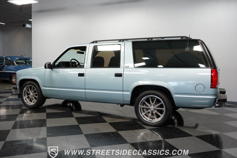 Chevrolet-Suburban-1992-Light-Blue-Metallic-Blue-7