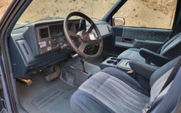 Chevrolet-Suburban-1994-Atlantic-Blue-Metall-Blue-13