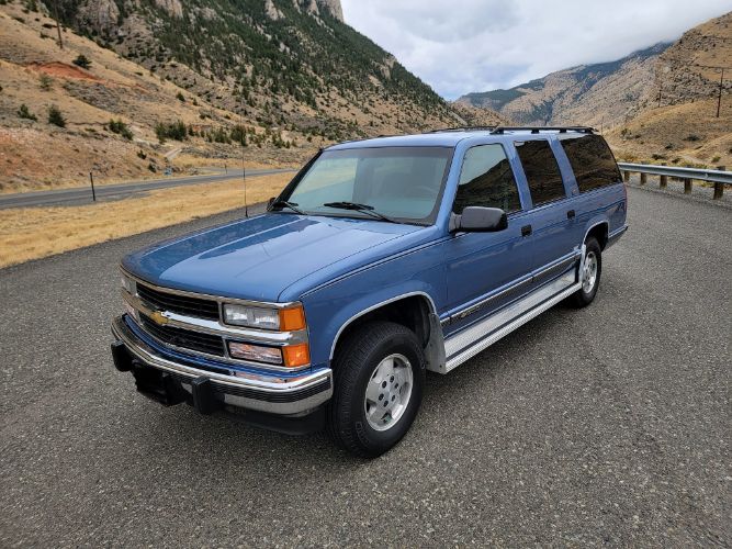Chevrolet-Suburban-1994-Atlantic-Blue-Metall-Blue-4