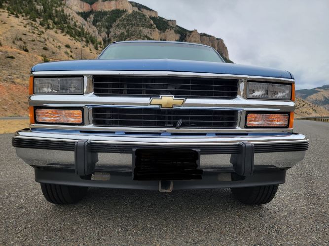 Chevrolet-Suburban-1994-Atlantic-Blue-Metall-Blue-7