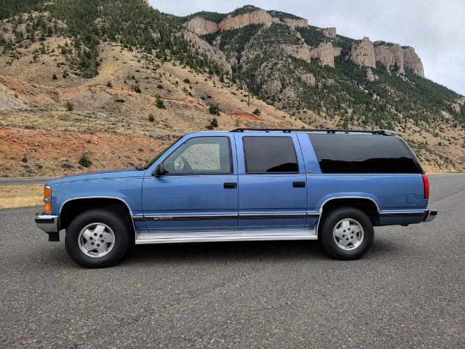Chevrolet-Suburban-1994-Atlantic-Blue-Metall-Blue-9