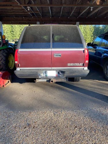 Chevrolet-Suburban-1995-Custom-Leather-8