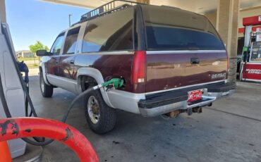 Chevrolet-Suburban-2500-diesel-1994-red-1