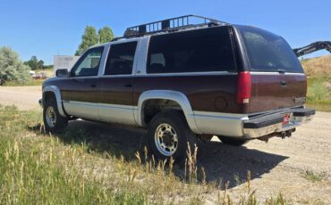 Chevrolet-Suburban-2500-diesel-1994-red-3