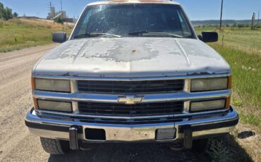 Chevrolet-Suburban-2500-diesel-1994-red-7