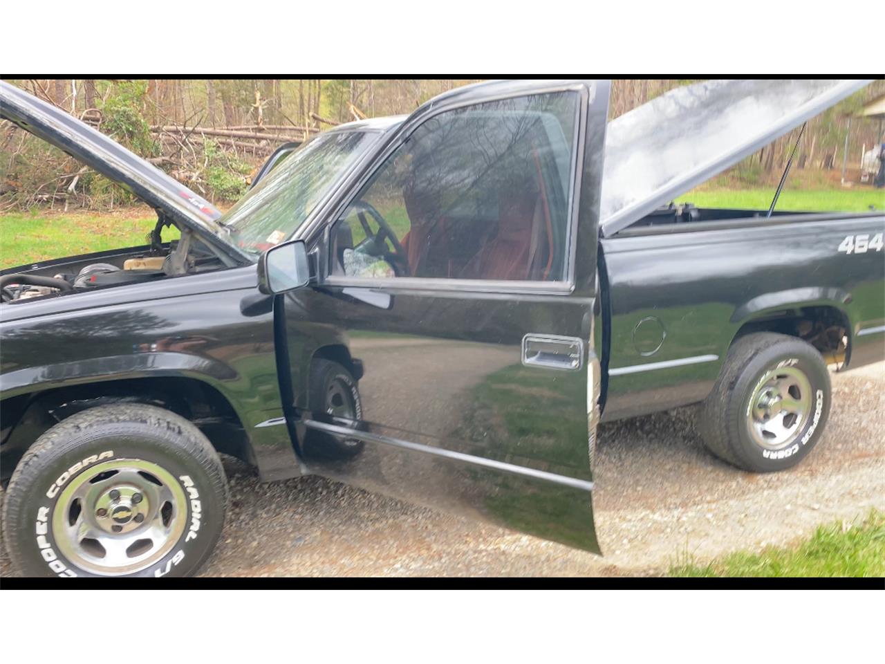 Chevrolet-Super-sport-1990-Black-Garnet-Red-3