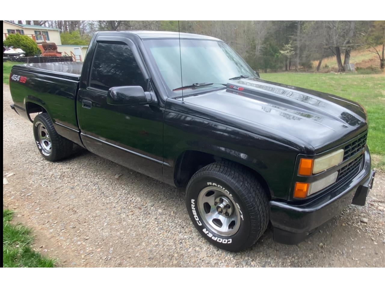 Chevrolet-Super-sport-1990-Black-Garnet-Red