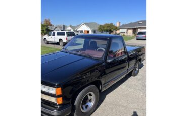 Chevrolet-Super-sport-1990-Black-Red-1