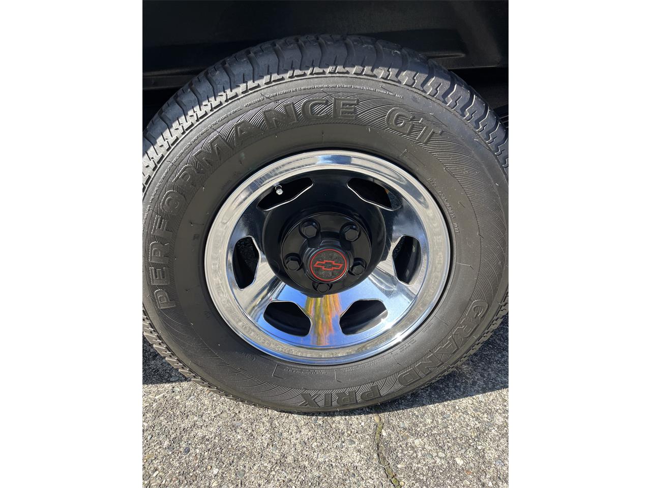 Chevrolet-Super-sport-1990-Black-Red-14