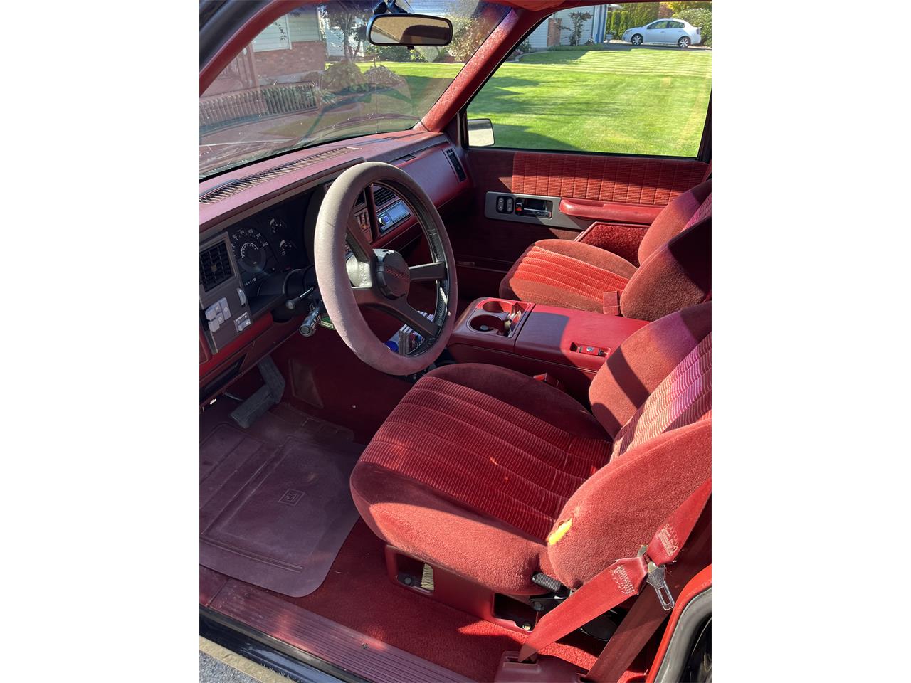 Chevrolet-Super-sport-1990-Black-Red-2
