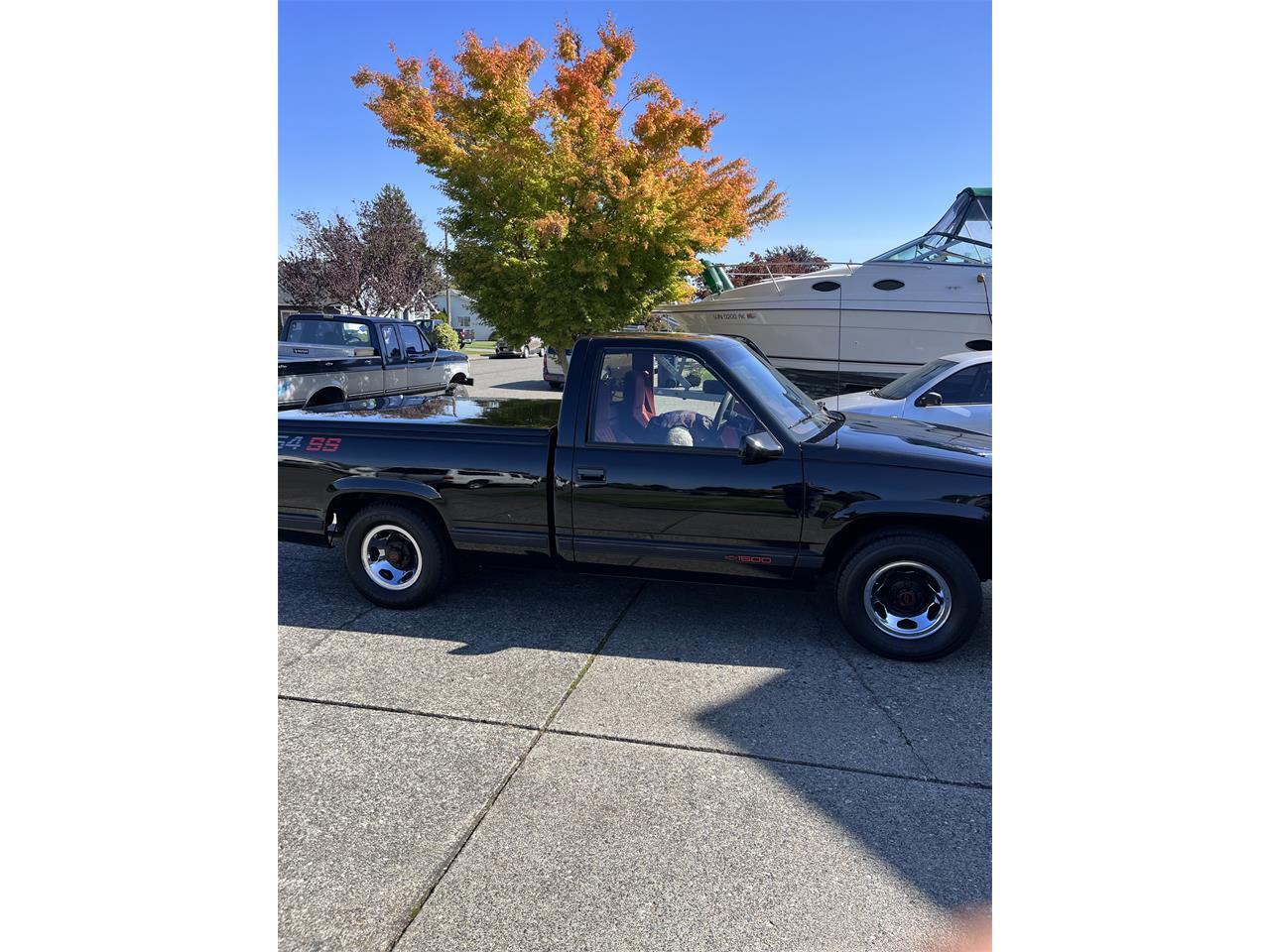 Chevrolet-Super-sport-1990-Black-Red-3