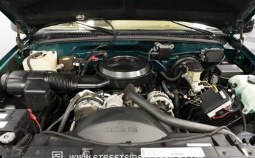 Chevrolet-Tahoe-1995-Emerald-Green-Metall-Tan-1