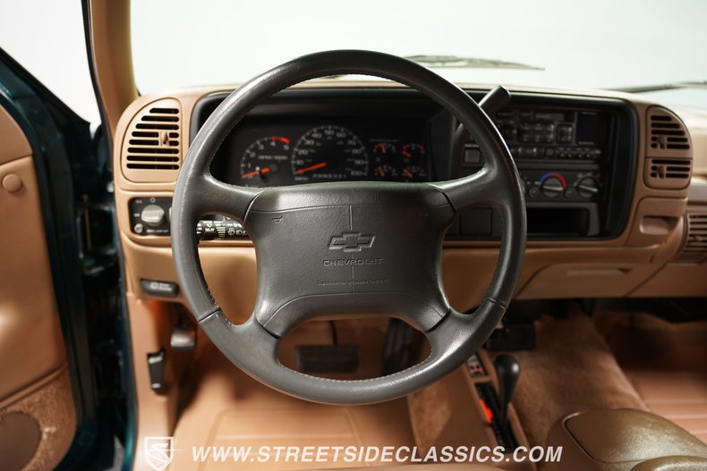 Chevrolet-Tahoe-1995-Emerald-Green-Metall-Tan-10